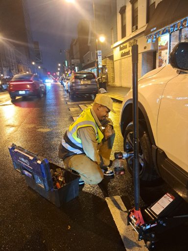 Tire Change Service – Jersey City NJ Flat tire change service in Jersey City NJ by Happy Road Services