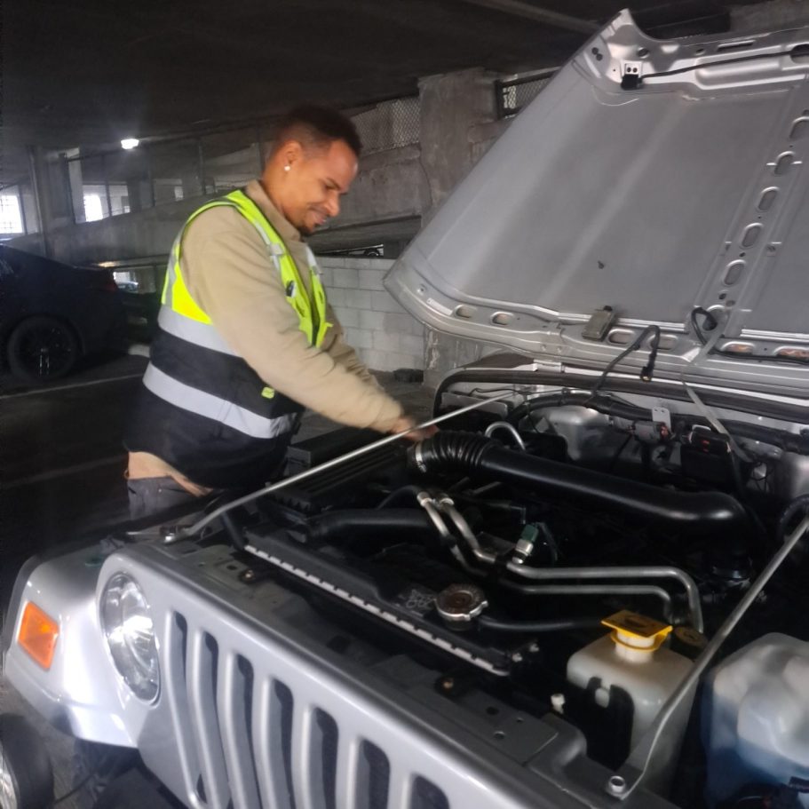 jump start / Battery change in Bayonne NJ Jump start service in Bayonne NJ Done by happy road services 24/7