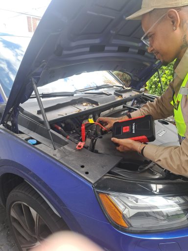 Bayonne NJ Dead Battery jumpstart Jump start service in Bayonne NJ helping dead car battery roadside assistance