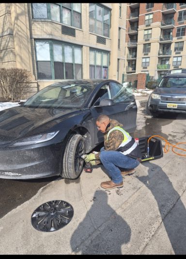 24/7 Roadside Assistance in hoboken NJ Roadside assistance in HOBOKEN NJ fixing flat tire / Tire Change and helping driver